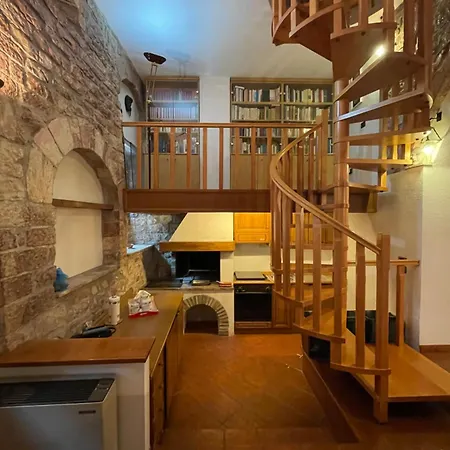 Happy House - Porta San Giacomo *