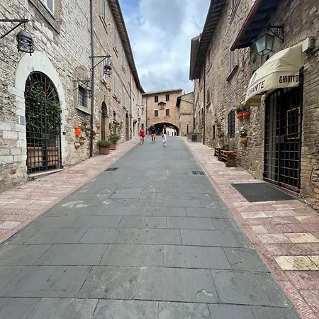Happy House - Porta San Giacomo Apartament *